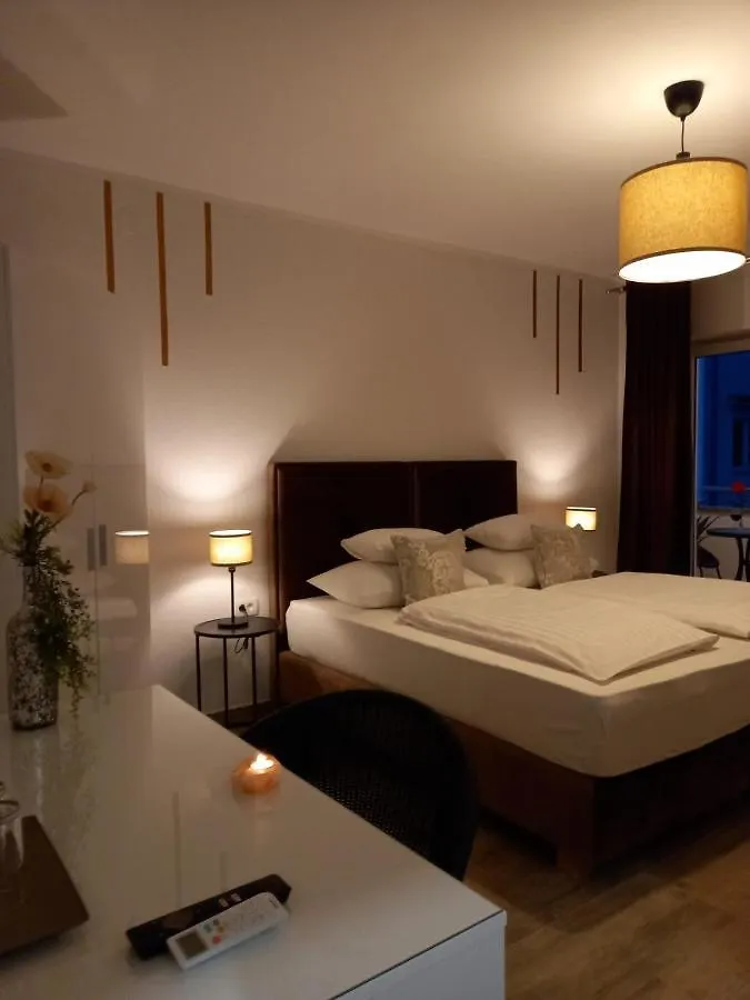 Garfild 1 Guest House Novi Vinodolski