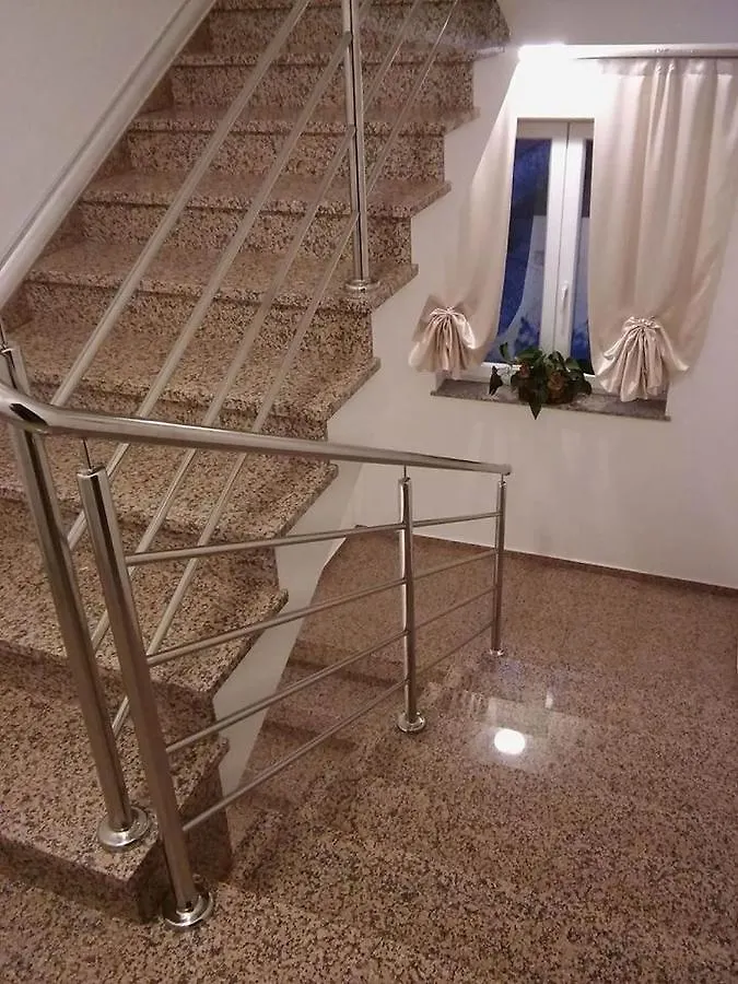 Garfild 1 Guest House Novi Vinodolski 4*,  Croacia